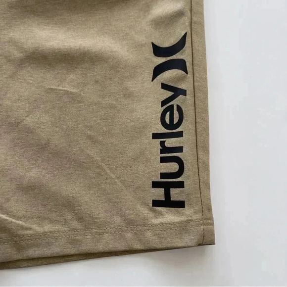 Hurley Boys Hybrid Stretch Walkshort in Khaki NWT XL - Picture 5 of 7